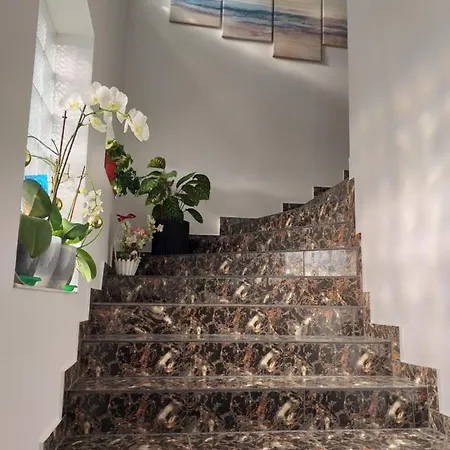 Casa Laur Гостевой дом Сулина