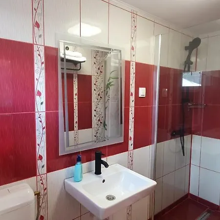 Casa Laur 3*