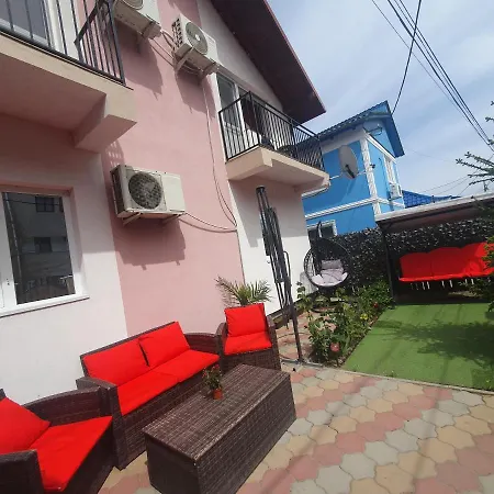 Casa Laur 3*