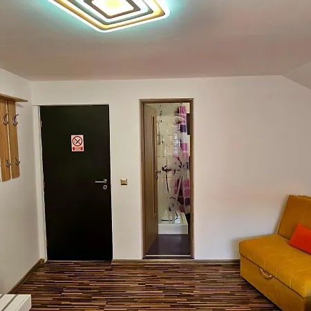 Casa Laur Сулина