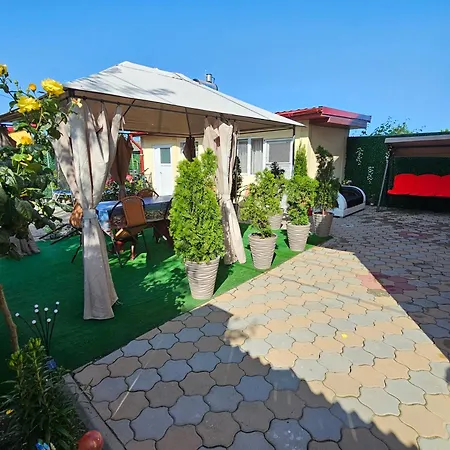 Casa Laur Сулина