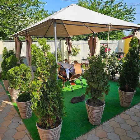 בית הארחה Casa Laur