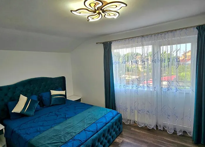 Casa Laur בית הארחה 3*